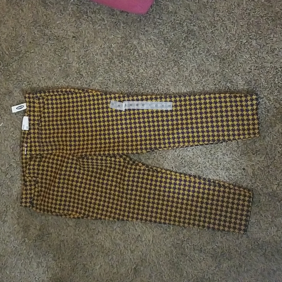 Old Navy - Picture 2 of 3